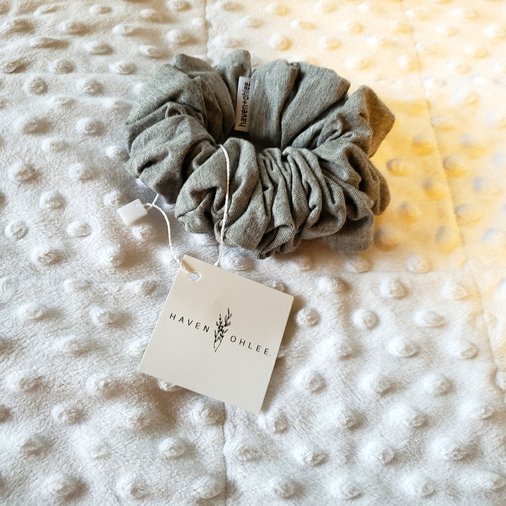 BNWT Havenx Ohlee Adult Scrunchie